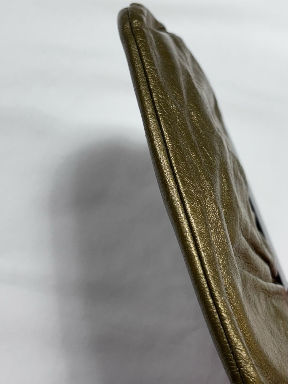 Vintage Italian Genuine Leather Metallic Gold Kiss-Lock Clutch Purse - Picture 13 of 16